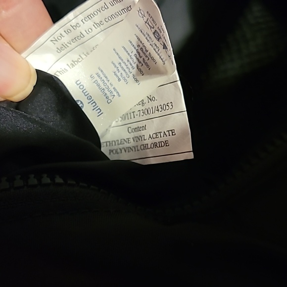 Lululemon Go Lightly Duffel | Midnight black - Picture 10 of 12